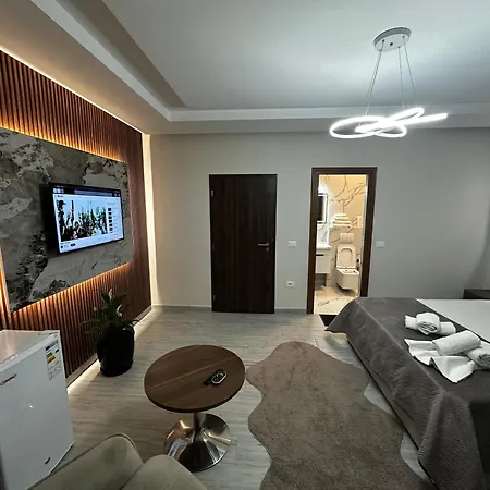 Exclusive Tirana