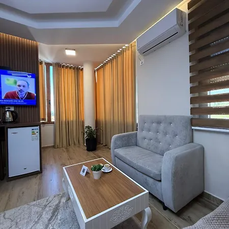 Exclusive Tirana
